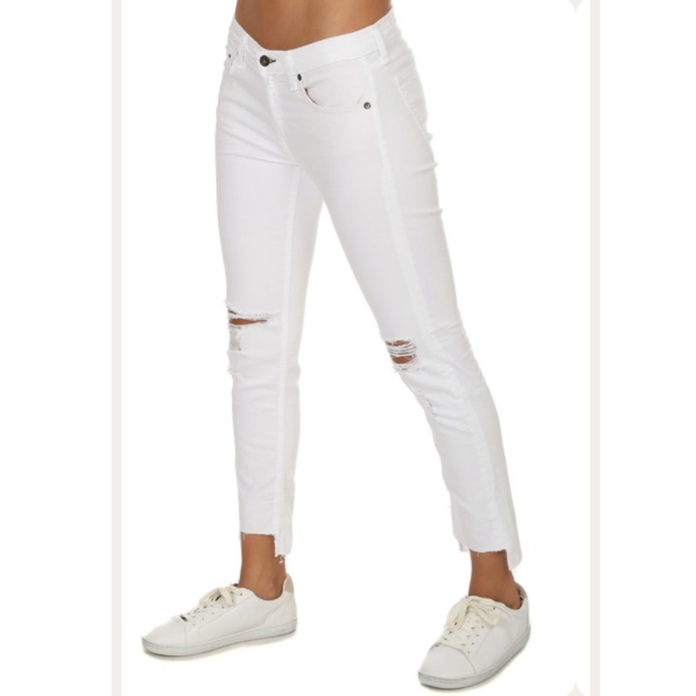White RAG & BONE /JEAN DRE CAPRI PANTS 25